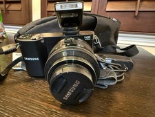 Samsung NX1000 20.3MP Digital