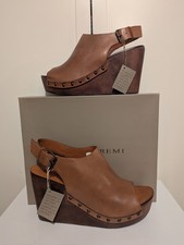 BRUNO PREMI Sandali con zeppa