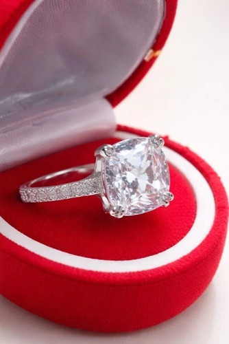 Anello solitario certificato