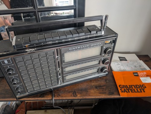 Vintage grundig satellit 2100 - vintage,