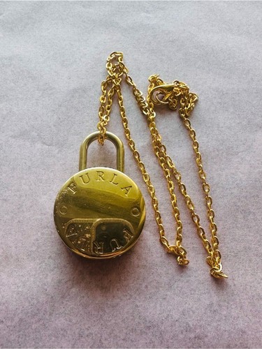 Autentica collana con ciondolo