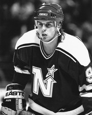 646817 1991 Mike Modano Hockey