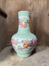 Vaso Cinese Decorato Con Galli Marchio Qianlong (1736-1795)