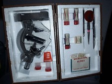 MICROSCOPIO PRECISION MADE -