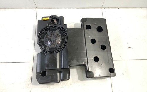 Peugeot 3008 2017 subwoofer - peugeot,