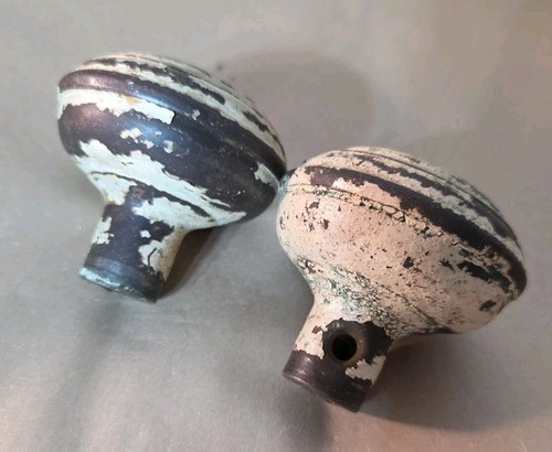Pomelli porta metallo vintage