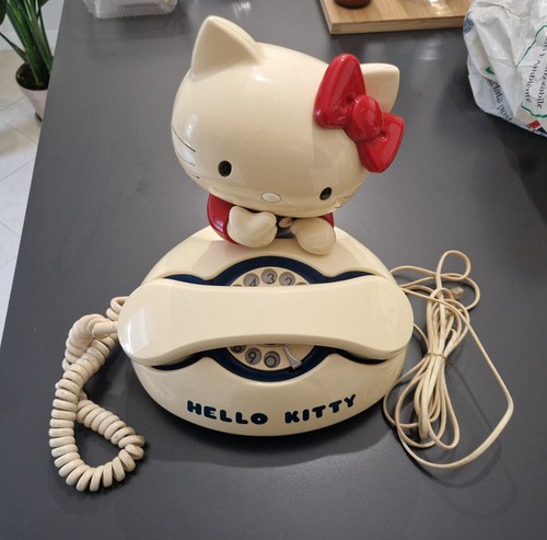 Telefono vintage hello kitty - hello,