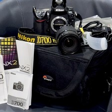 Nikon D700 Bundle obiettivo