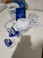 Aerosol marca Unidea a pistone - colore bianco - con accessori - usato pochissim