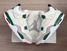 Jordan 4 Retro SB verde pino