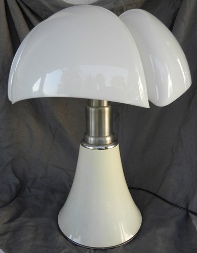 Lampada artemide modello - lampada,