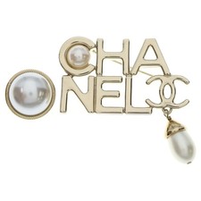 Spilla logo CHANEL F oro