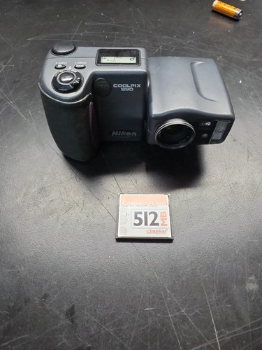 Nikon coolpix 990 34 - nikon,