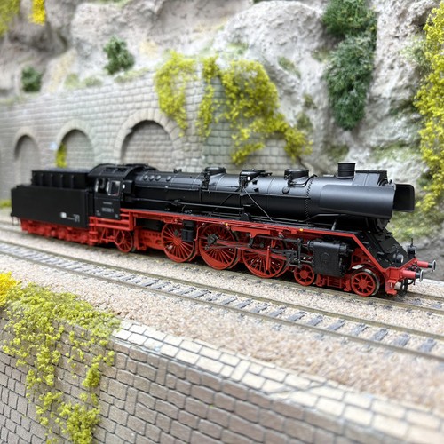 Locomotive vapeur 03 - br,