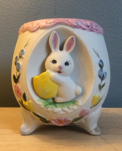 Vaso per uova con - , piedi