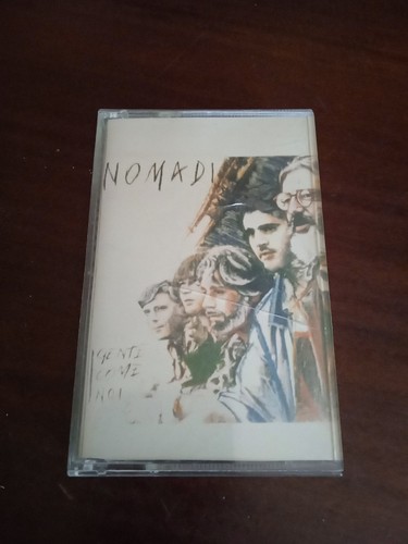 Musicassetta gente come - -, noi
