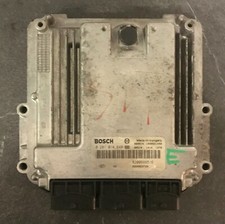 Calculateur moteur RENAULT TRAFIC 2.0 DCI 0281014648 8200666516 8200823728