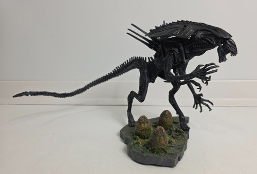 Alien predator playsets - predator,