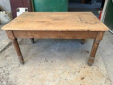 TAVOLO LIBERTY DELLA FINE DELL800 IN LEGNO MASSELLO