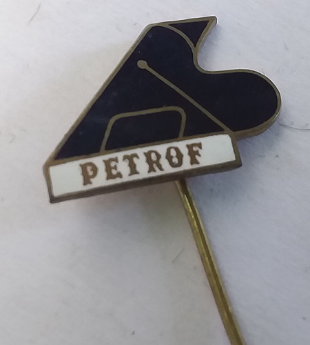 Pin petrof tchécoslovaquie - pin's,