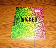 WICKED: THE OFFICIAL VISUAL