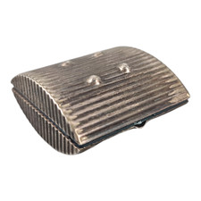 SOPRAMMOBILE IN METALLO ARGENTATO SCATOLA CON OROLOGIO DA VIAGGIO VINTAGE 900