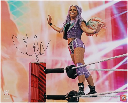 Candice lerae wwe firmata - wwe,