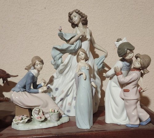 Lladro porcelain figurines - ,