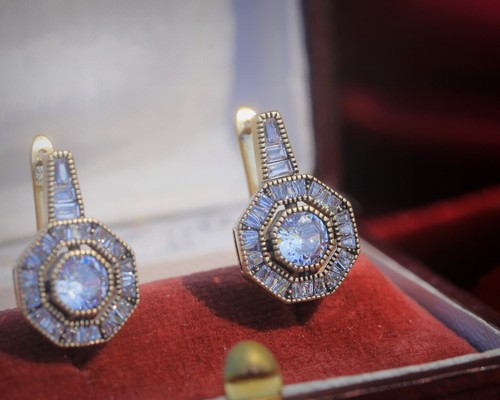 Boucles oreilles dormeuse - boucles, d'oreilles