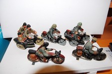 Lotto 8 vecchi soldatini di