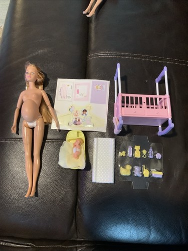 Barbie happy family - happy,