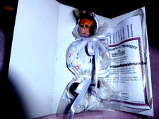 ASHTON DRAKE / DARLENE AUSTIN