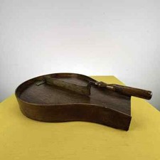 antico taglia pane in legno con lama