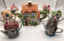 Set 6 mini teiere + 1 teiera forma di casetta da collezione in ceramica vintage