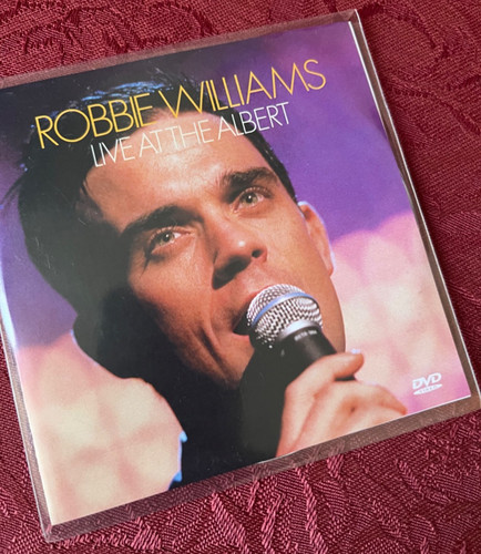 Robbie williams dvd promo - robbie,