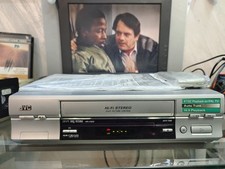 VIDEOREGISTRATORE VHS JVC