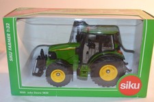 Siku 3050 - John Deere 5820