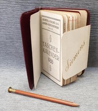 Antico calendario tascabile