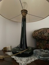 Lampada da tavolo verde bottiglia