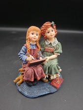 Boyds Dollstone #3590 AMELIA & COLLEEN...SCUOLA DI GIOCO, 4", EDIZIONE LIMITATA, NUOVO CON SCATOLA