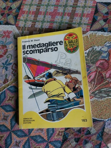 Mondadori giallo dei - giallo,