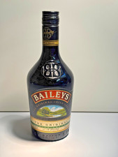 Vecchia bottiglia vuota