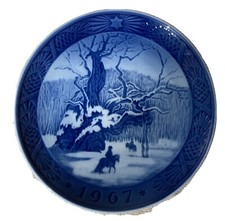 Piatto natalizio Royal Copenhagen 1967 "La quercia reale"