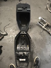 Vano sottosella portacasco - vano,