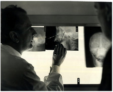 Italia, Radiografie   Tirage argentique  21x27  Circa 1958     Tirage 