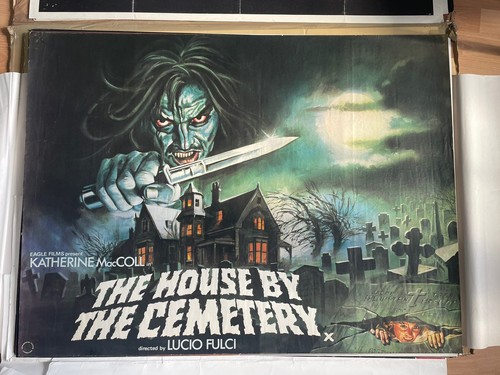 House the cemetery rolled - house,