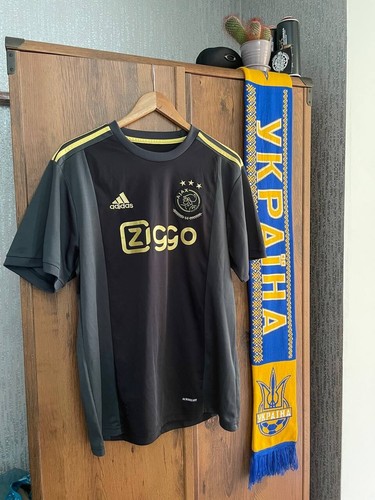Adidas ajax 2020 - 2021, terzo