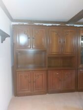 •	Mobile in legno venduto o a blocco o singolo