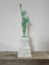 Liberty Statue Nude busty Girl