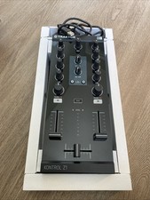 Come nuovo - Native Instruments TRAKTOR CONTROL Z1, controller DJ a 2 canali